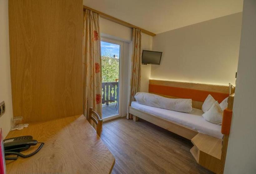 ホテル Drei Birken