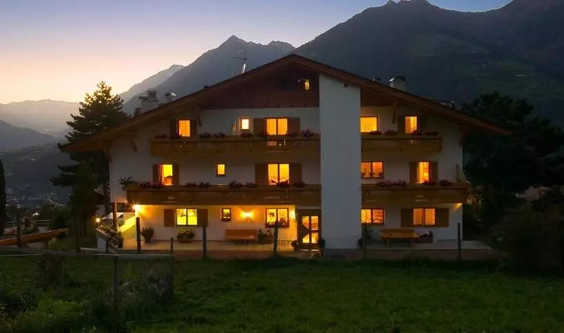 هتل Garni Alpenhof