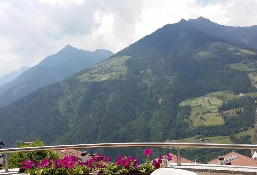 هتل Garni Alpenhof