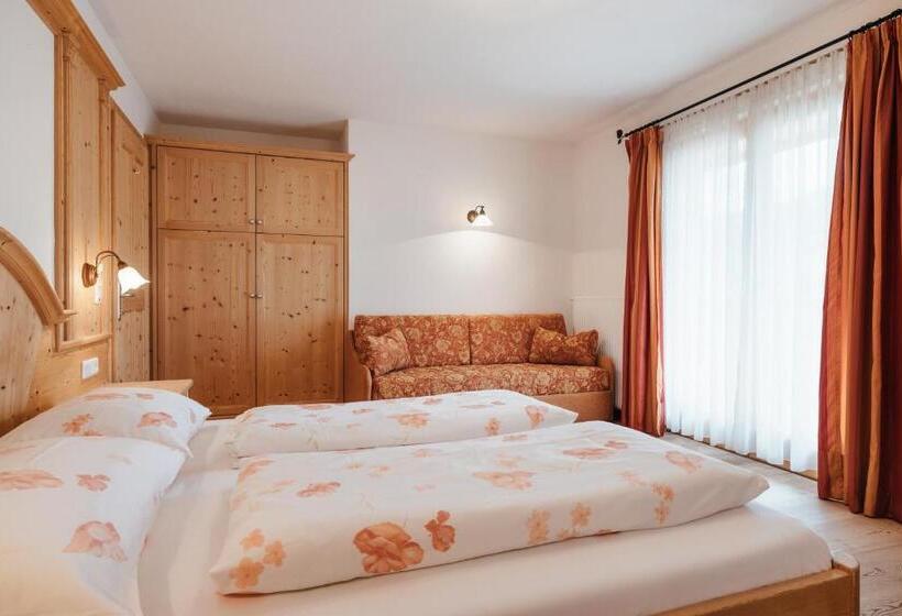 Отель Garni Ciasa Urban