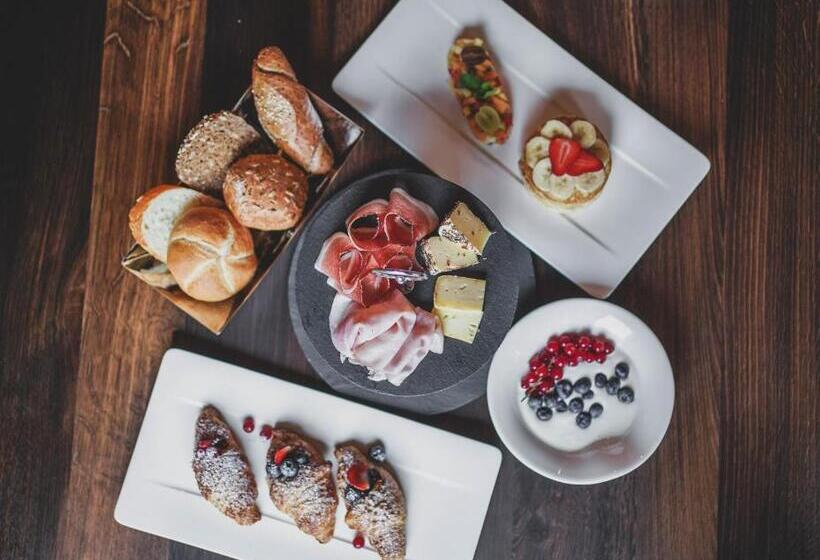 בית מלון כפרי Genziana