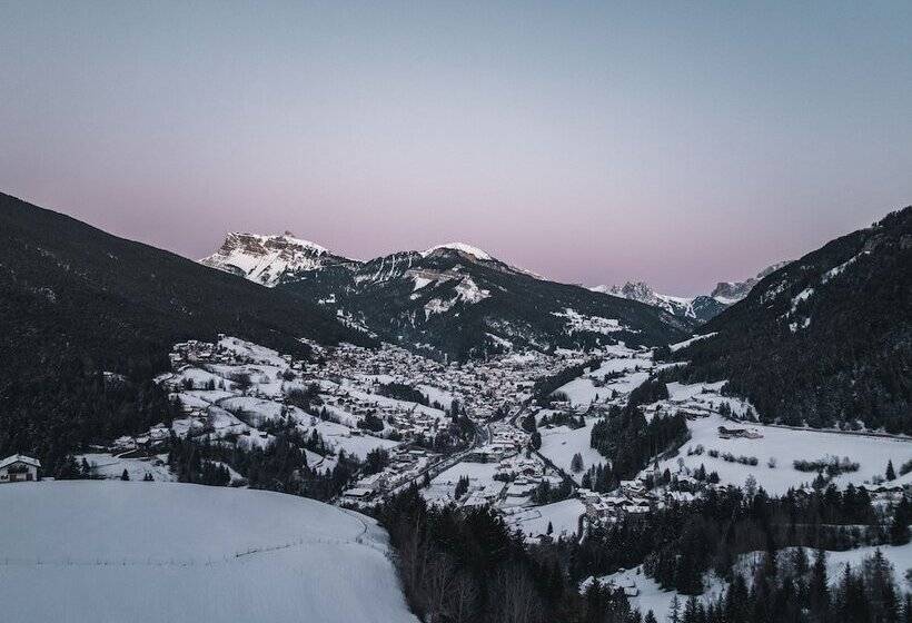 فندق La Cort My Dollhouse  Adults Only