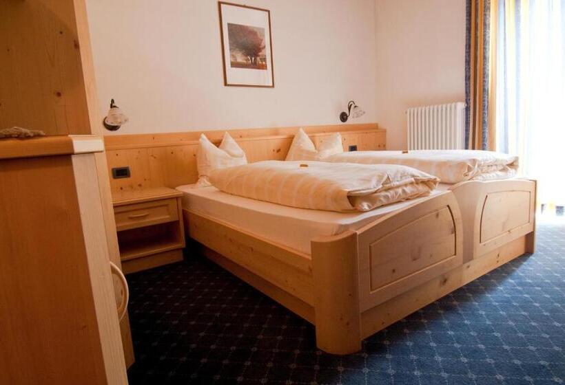 酒店 Pension Enzian