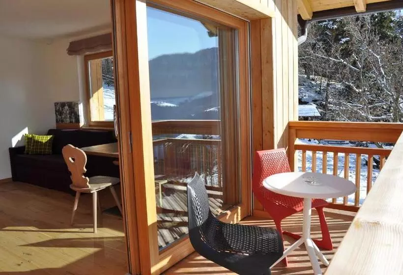 Hotelli Pension Haus Tirol