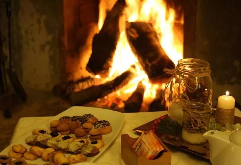 Hotelli Relais Reggia Domizia