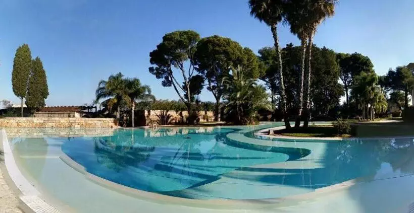 Hotelli Relais Reggia Domizia