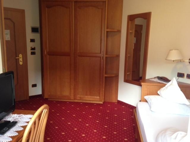 Отель Scoiattolo