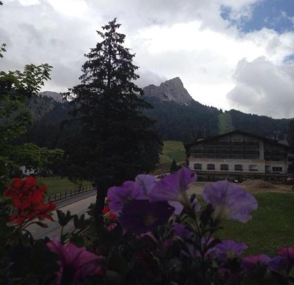 Отель Scoiattolo