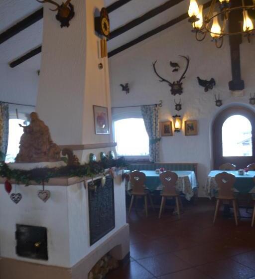 Отель Scoiattolo