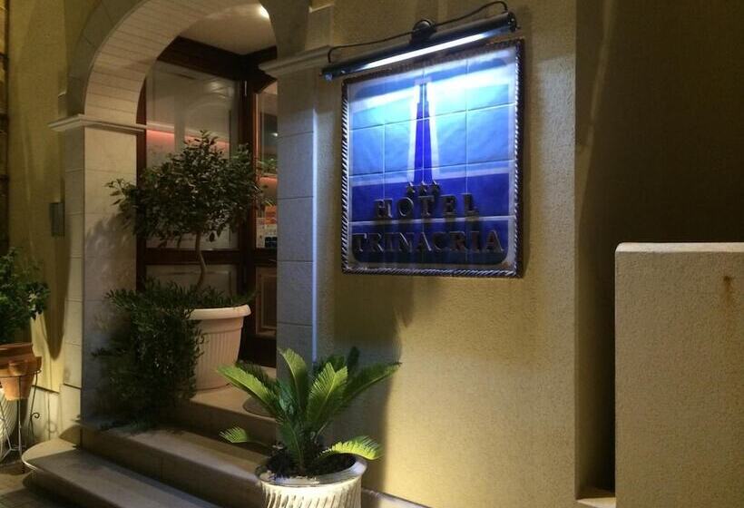 酒店 Trinacria