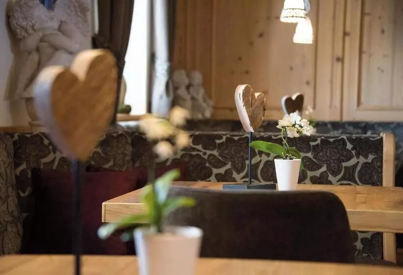 Parkhotel Holzerhof