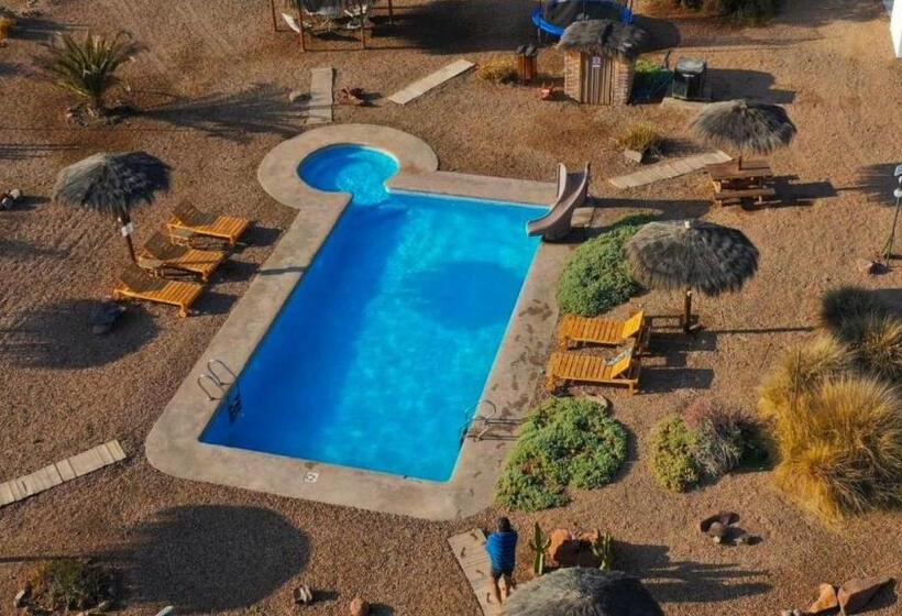 هتل Cabañas Caleta Hueso