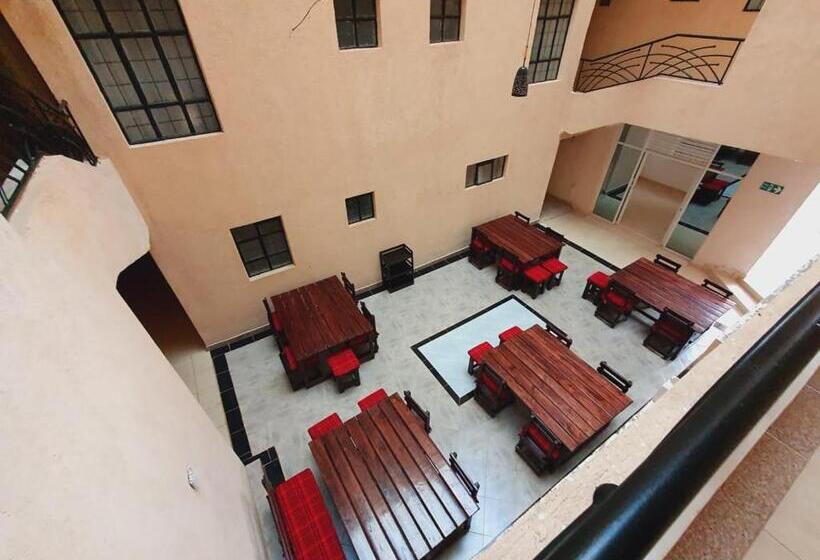 هتل Comfort E Suites