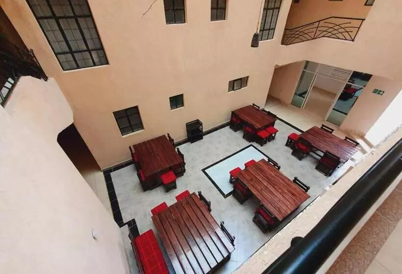 هتل Comfort E Suites