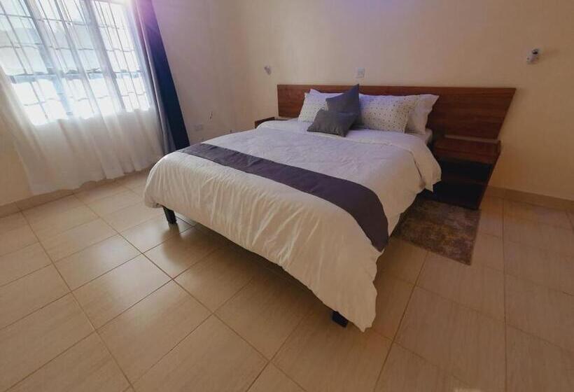 هتل Comfort E Suites