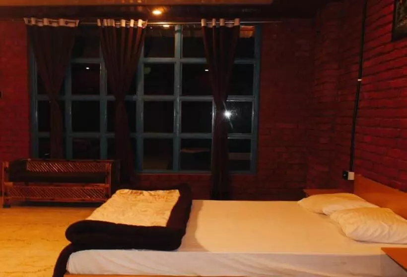 ホテル Corbett Safari Room & Adventure