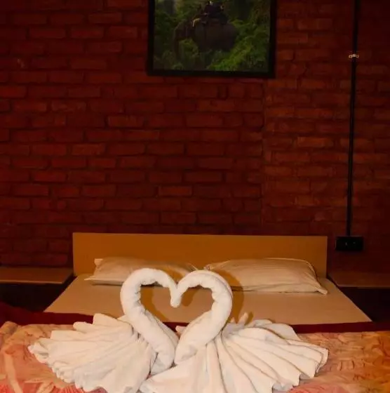 ホテル Corbett Safari Room & Adventure