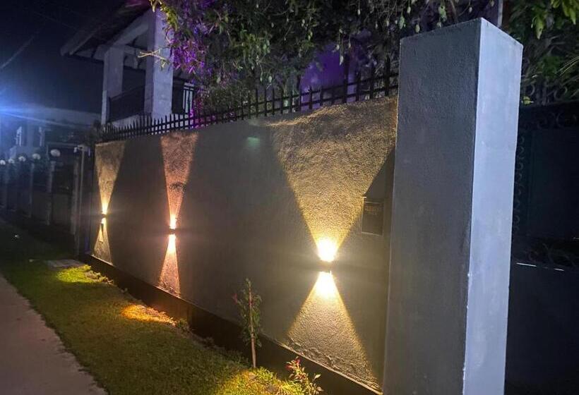 فندق Rose Villa Accommodation