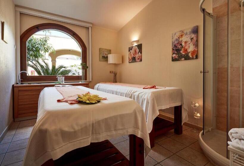 Отель Voi Tanka Selected