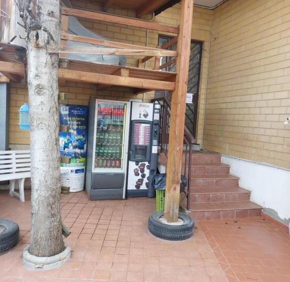 膳宿费 Al Capolinea