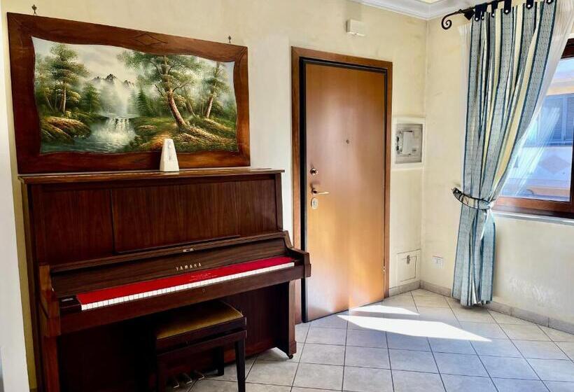 膳宿费 Al Capolinea