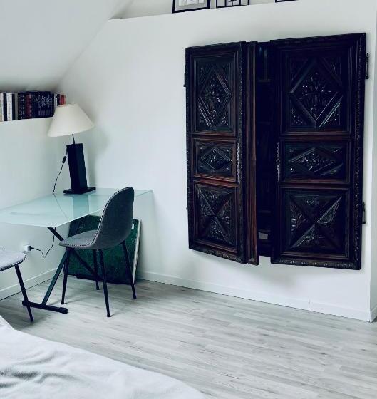 پانسیون Aux Bonheurs Des Roses