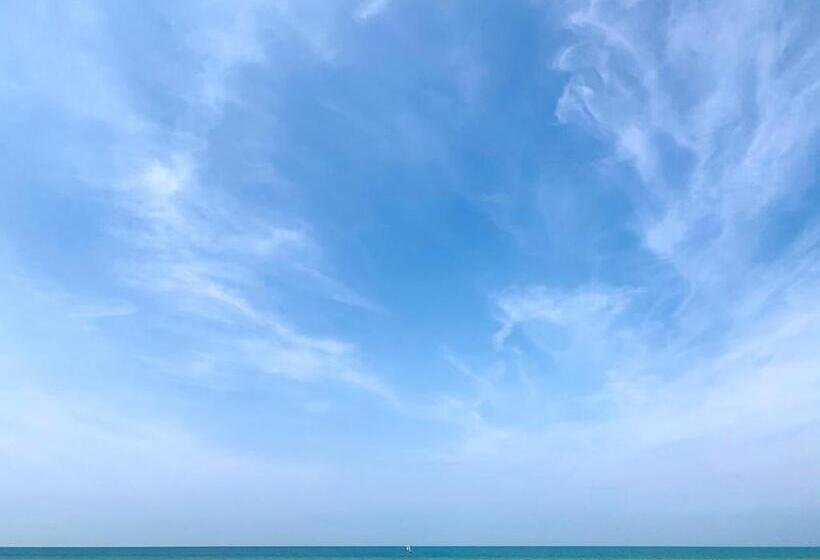 پانسیون Aux Bonheurs Des Roses