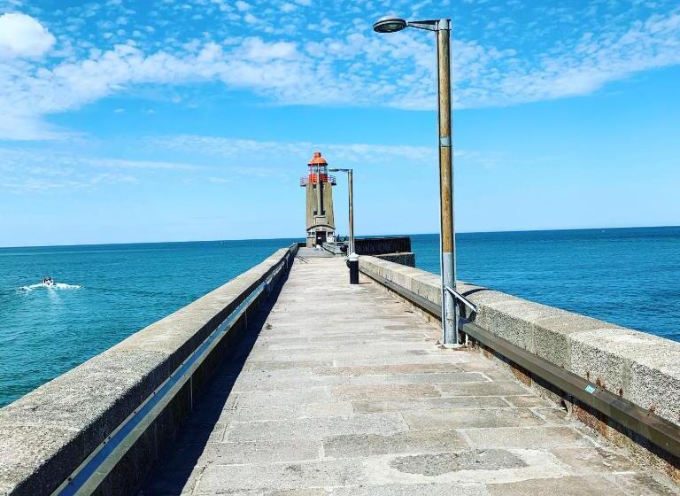 پانسیون Aux Bonheurs Des Roses