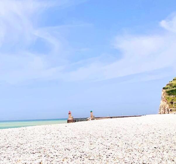 پانسیون Aux Bonheurs Des Roses