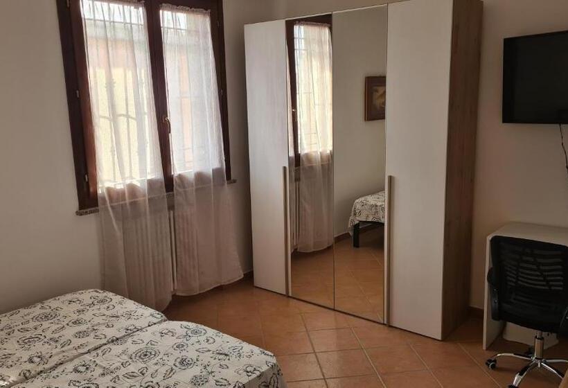 بنسيون Ca  Lambru