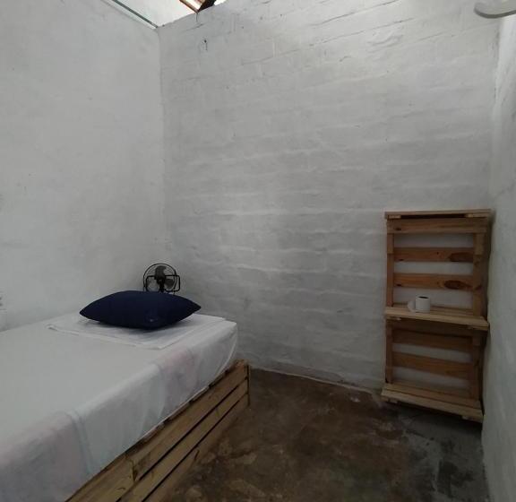 ペンション De La Mora Hostal