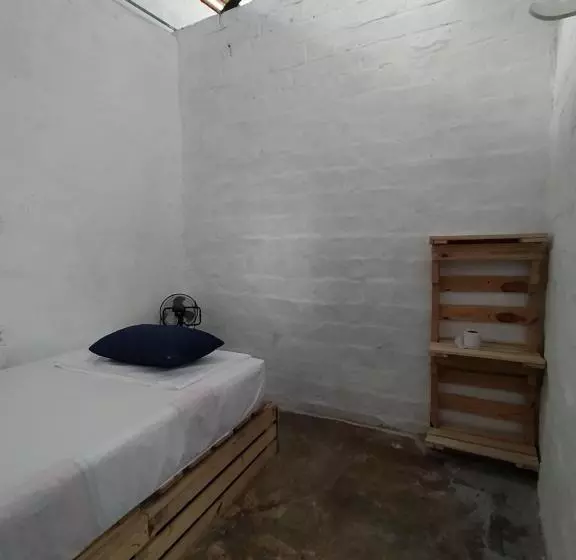 Majatalo De La Mora Hostal