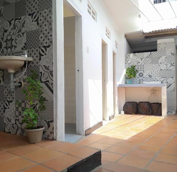 ペンション De La Mora Hostal