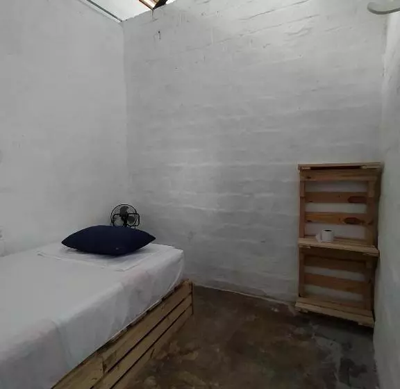 Majatalo De La Mora Hostal