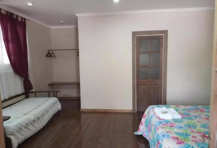 ペンション Hostal Adelita