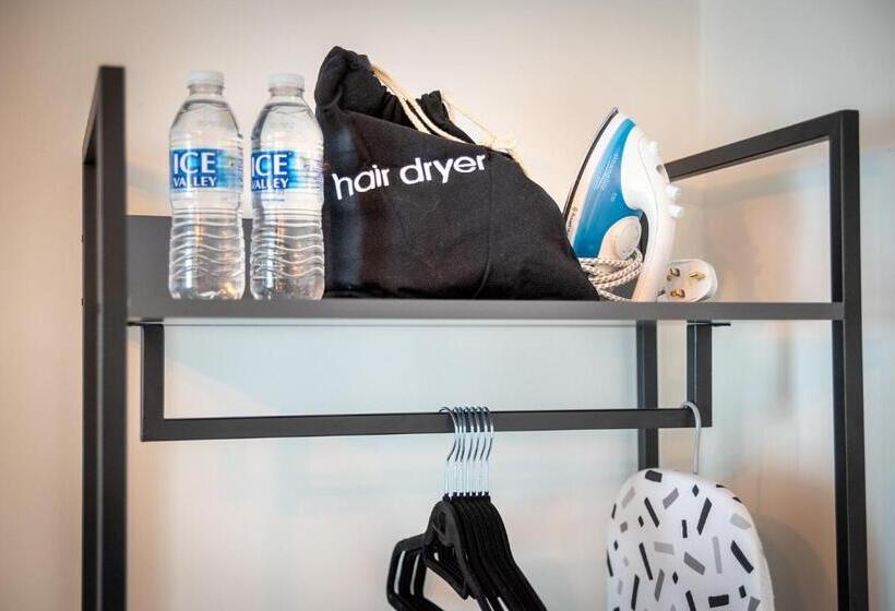 Пансион Kings Arms Suites Luxury Double Freestanding Bath Self Check In