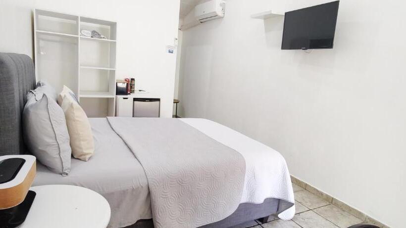 Пансион Oceanic Playa Matapalo