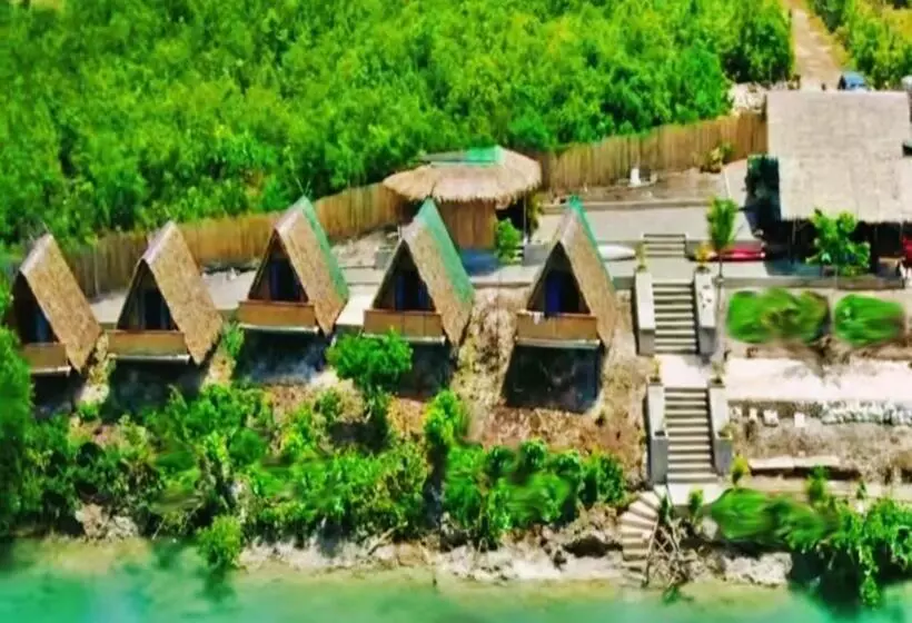 Riu Del Mar Hostel