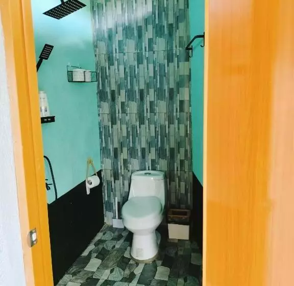 Riu Del Mar Hostel