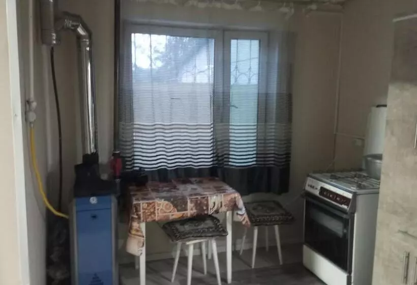 هاستل Asian Guest House