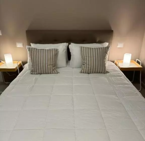 تختخواب و صبحانه 4th Floor Caserta