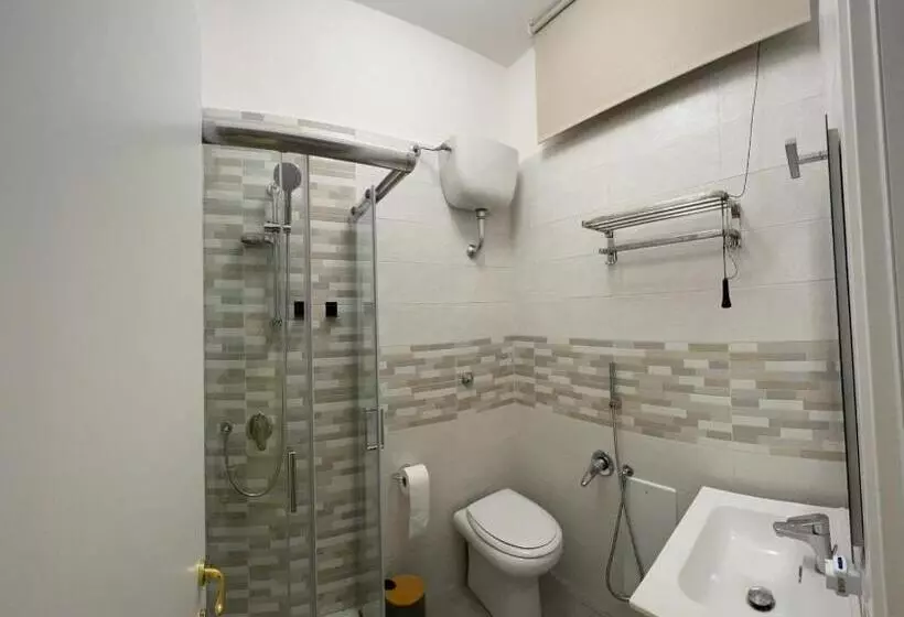 تختخواب و صبحانه 4th Floor Caserta