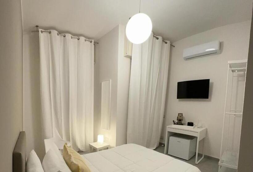 تختخواب و صبحانه 4th Floor Caserta