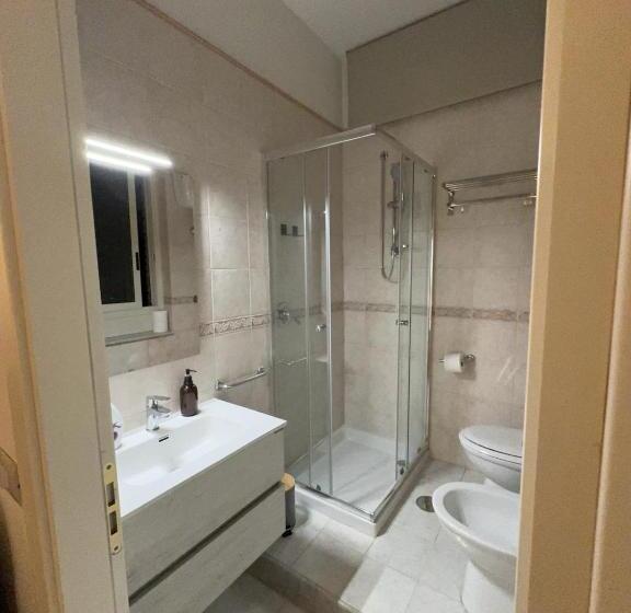 تختخواب و صبحانه 4th Floor Caserta