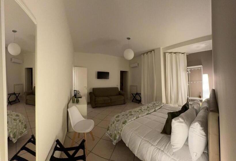 تختخواب و صبحانه 4th Floor Caserta