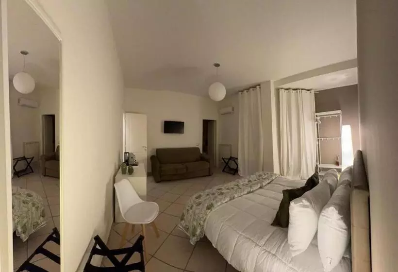 تختخواب و صبحانه 4th Floor Caserta