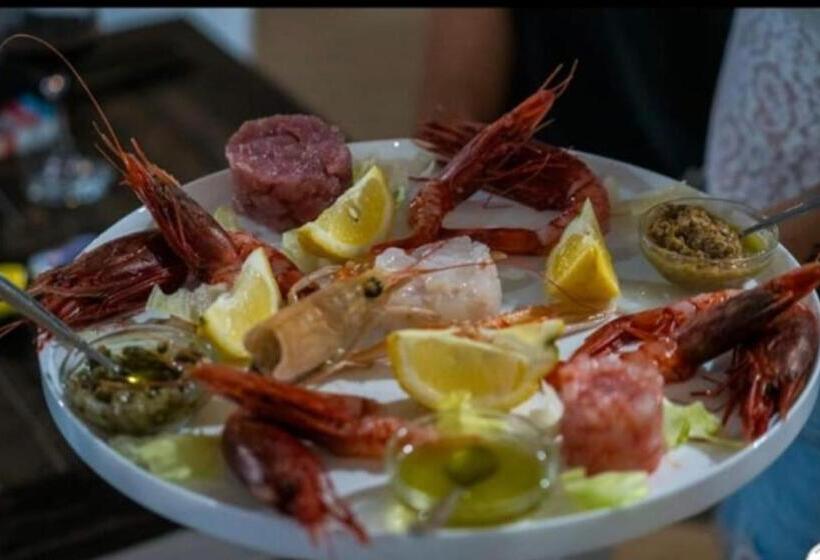 Aamiaismajoitus (B&B) Canova Luxurys A Pochi Passi Dal Centro