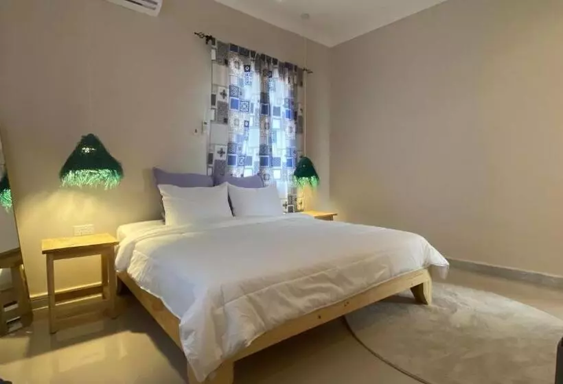 ベッドアンドブレックファースト Hanaia House