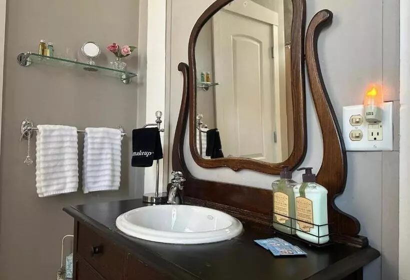 Aamiaismajoitus (B&B) Iron Gate Inn