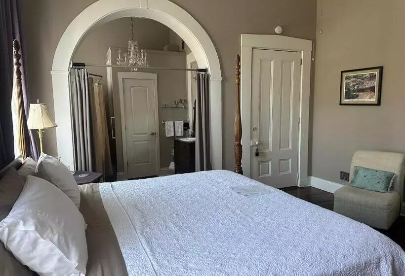 Aamiaismajoitus (B&B) Iron Gate Inn